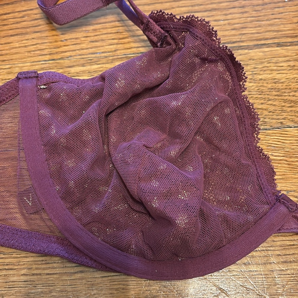 Victoria Secret Unlined Demi 32DD Bra LIKE NEW - Picture 7 of 8